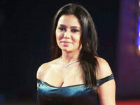 Rania Youssef still got it