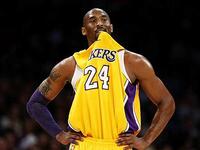 لاعب كرة السلة الأميركي كوبي براينت: نجم لوس أنجيليس ليكرز، استطاع تحقيق ثروة خلال عام 2014 وصلت إلى 61.5 مليون دولار.