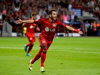 6- لاعب الوسط المهاجم الألماني هاكان تشالهانوغلو (باير ليفركوزن)