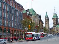 كندا: يصنف هذا البلد في المراتب الأولى من حيث أسعار السكن المعقولة.