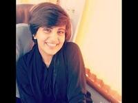 "لجين الهذلول" قامت بتحديٍ صريح لنظام منع قيادة المرأة داخل الأراضي السعودية،حيث قامت بقيادة سيارتها الخاصة وهي قادمة من دولة الإمارات إلى السعودية عبر المنفذ الحدودي البري. وهو تحدي للنظام السعودي المنوط بقيادة المرأة للسيارة.