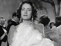 موت الفنانة اسمهان والذي وقع بعد أن فقد السائق السيطرة على السيارة فانحرفت وسقطت في الترعة،أما السائق فلم يصب بأذى واختفى بعد الحادثة، وظل السؤال عمن يقف وراء موتها. لكن أصابع الاتهام وجهت نحورالمخابرات البريطانية وإلى زوجهاالأول حسن الأطرش 