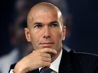 لاعب كرة القدم السابق ومدرب ريال مدريد الحالي زين الدين زيدان من عائلة مسلمة ومن أصول جزائرية