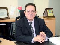 أطاح قيد جنائي قديم مسجل باسم وزير النقل الجديد بأسرع وزير يقال في تاريخ الأردن الحديث أو يقدم استقالته. وكان وزير النقل الجديد في الحكومة مالك حداد، وهو من رموز قطاع النقل الخاص، لكنه قدم استقالته بعد 24 ساعة في موقف من “أغرب” ما مر على الأردن سياسيا. 