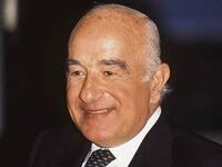 تبر جوزيف، أو يوسف صفرا، أحد أصحاب البنوك الأكثر ثراء. لدى جوزيف اللبناني الأصل والبالغ 77 عاما، شهية لا تنضب للاستثمارات وكان آخرها صفقة برج جيركن في لندن. ويعد ثاني أغنى رجل في البرازيل وقدرت ثروته 12.3 مليار دولار (11.9 مليار سابقاً).