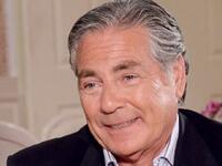 مصطفى فهمي: هو الشقيق الأصغر للممثل المصري حسين فهمي، طليق رانيا فريد شوقي والتي كان له قبلها ولد وبنت من زوجة إيطالية.
