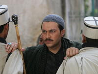 وائل شرف "معتز": الإبن الأصغر للفنان عباس النوري وهي أيضاً من النجوم الذين تطورت أدوارهم في العمل.