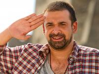 كتب كريم عبد العزيز: "أتمني أن يكون قرار فرنسا إللى هيطلع مبنى على إيمان وتصديق لما قلناه أن الإرهاب سيصل إليكم وليس ضد الشعب العربي وخلاص، لمجرد إرضاء شعوبهم".