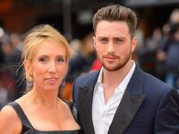 سام تايلور / آرون جونسون: سام فنانة بريطانية عمرها 50 عاماً، متزوجة من الممثل آرون البالغ من العمر 26 عاماً، بفارق (24 عاما)
