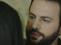 الفنان السوري تيم حسن من مواليد عام 1973. مطلق ويبحث عن عروس، ويشارك هذا العام مع الفنانة نادين نسيب نجيم في مسلسل"نص يوم".