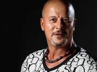 وائِل نُور ولد في 1961 وتوفي في 2 مايو 2016، هوَ مُمثل مصري التحق بالمعهد العالي للفنون المسرحية. بَرع في أداء دور الشاب الشقي في أفلامه. توفي نَتيجة تعرضه لجلطة كبيرة في الشِريان التاجي للقَلب، وَقد عثر عليه داخل منزله بالإسكندرية.