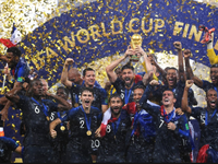 يوليو: استطاع منتخب فرنسا الفوز بكأس العالم للمرة الثانية في تاريخه بعدما تغلب على منتخب كرواتيا بنتيجة 4-2، في المباراة النهائية التي أقيمت على ملعب "لوجنيكي" بروسيا.