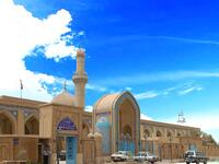 حاصل على درجة البكالوريس في الشريعة الإسلامية من كلية الإمام الأعظم في الموصل.