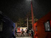 Families, Civilians Make Mass Exodus Out of Ukraine