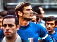 المركز التاسع: جياكينتو فاكيتي بـ 94 مباراة دولية