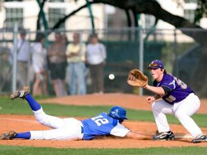 New research finds kids who concentrate on only one sport may be at risk for stress fractures, tendinitis and knee injuries (Photo: KeithJJ/pixabay)
