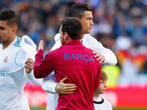 صورة أرشيفية لرونالدو وميسي