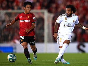 مارسيلو (يمين) خلال اللقاء