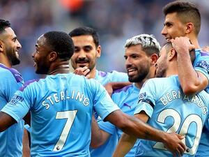 مانشستر سيتي في الصدارة