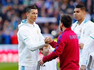 حمد الله يتفوق على ميسي ورونالدو