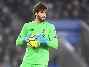 آليسون بيكر