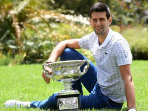 جوكوفيتش يعتلي القمة من جديد