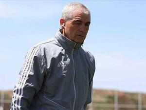 Sivasspor's Riza Calimbay says football should resume after end of coronavirus pandemic (Photo: AA)