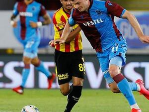 Trabzonspor plays to unexpected 1-1 result at home against 10-man Ankaragucu (Photo: AA)