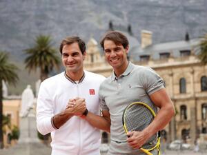 نادال (يمين) يتطلع لاستغلال غياب فيدرر