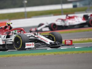 سيحتل رينو المركز الخامس في الترتيب المؤقت لبطولة العالم للصانعين برصيد 32 نقطة، مقابل 27 لرايسينغ بوينت الذي تراجع إلى المركز السادس