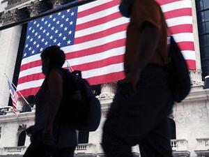 وول ستريت: أسهم التكنولوجيا تواصل خسارتها