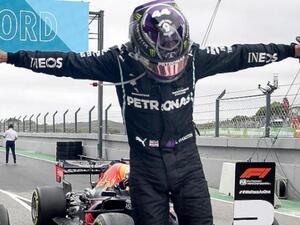 هاميلتون يحطم رقم شوماخر