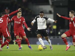 من مباراة ليفربول و فولهام في الدوري الإنجليزي