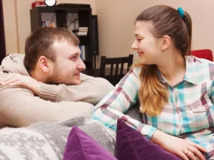 أظهري لزوجك حبّكِ كلّ يوم بكلمات رقيقة توصل له تقديركِ واحترامكِ له