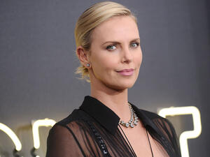 تشارليز ثيرون