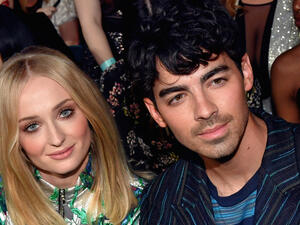 جو جوناس وصوفي تيرنر