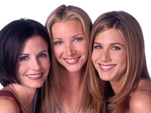 كورتيني كوكس و جينيفر أنيستون وليزا كودرو