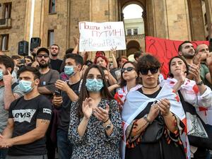 Opposition leaders have vowed to hold demonstrations until parliament is dissolved and snap elections are held. (Vano SHLAMOV / AFP)