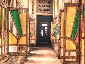 Fifteen Saudi and Arab artists will present interpretations of the historic oil deal signed between the Kingdom and US at Khuzam Palace in 1933, exploring the agreement’s social and cultural impact on the Kingdom. (SPA)