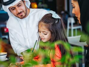 يدعوكم فندق سانت ريجيس أبوظبي للاحتفال بيوم الأب بوجبة برنش شهية وغنية على طريقة سانت ريجيس الفاخرة في مطعم "ذا تيراس على الكورنيش