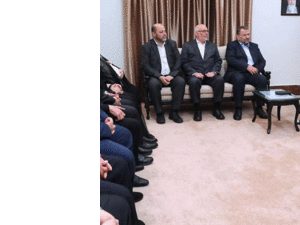 اعلن العاروري ان حماس هي خط الدفاع الاول عن ايران