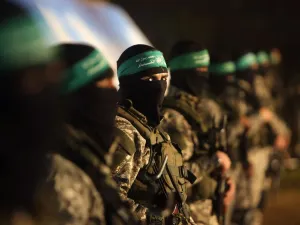 عناصر القسام الذين اشتبكوا مع الوحدة الإسرائيلية الخاصة في خانيونس حاولوا سحب جثة المقدم "م"