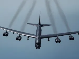 يضم أسطول الطيران الاستراتيجي الأمريكي حاليا ما لا يقل عن 46 قاذفة بعيدة المدى من طراز B-52H Stratofortress 