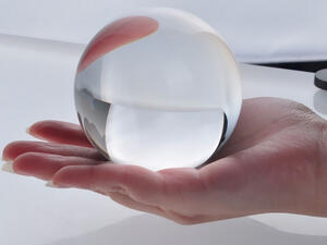 كرة الكريستال