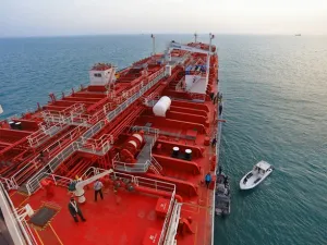 British Stena Impero (Twitter)