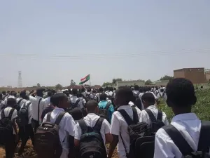 Sudanese schoolchildren are marching against the TMC (Twitter)