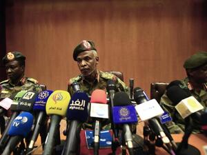 Lieutenant General Omar Zain al Abdin, the head of the new Sudanese military council's political committee, addresses a press conference on April 12, 2019 in the capital Khartoum. AFP