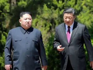 North Korean leader Kim Jong-un (left) and Chinese President Xi Jinping at their second meeting in six weeks in the Chinese city of Dalian. (AFP/ File Photo)