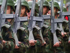 Turkish soldiers  (Shutterstock)	