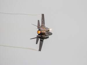 F-35 fighter jet (Shutterstock)